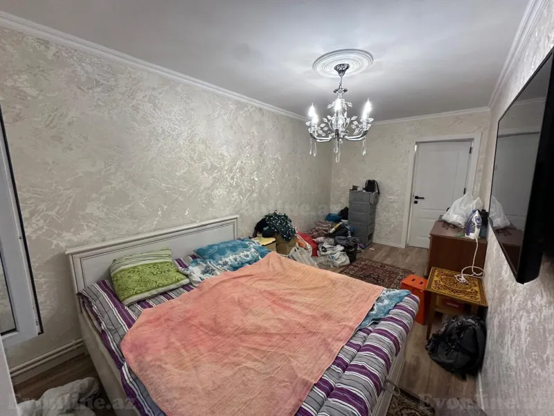 Satılır 3 otaqlı Mənzil Köhnə tikili 65 m² İnşaatçılar m. - şəkil 3