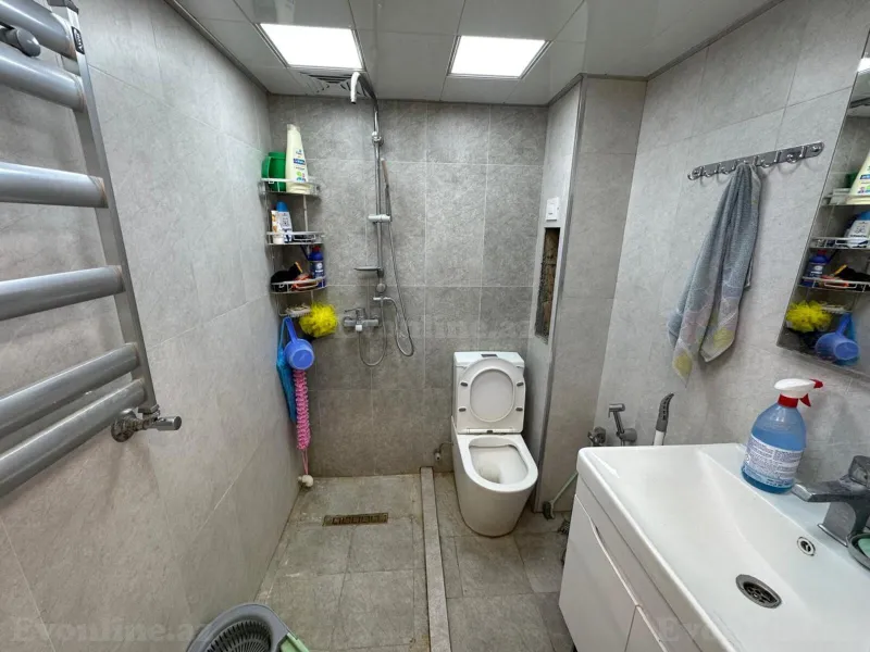 Satılır 3 otaqlı Mənzil Köhnə tikili 65 m² İnşaatçılar m. - şəkil 7