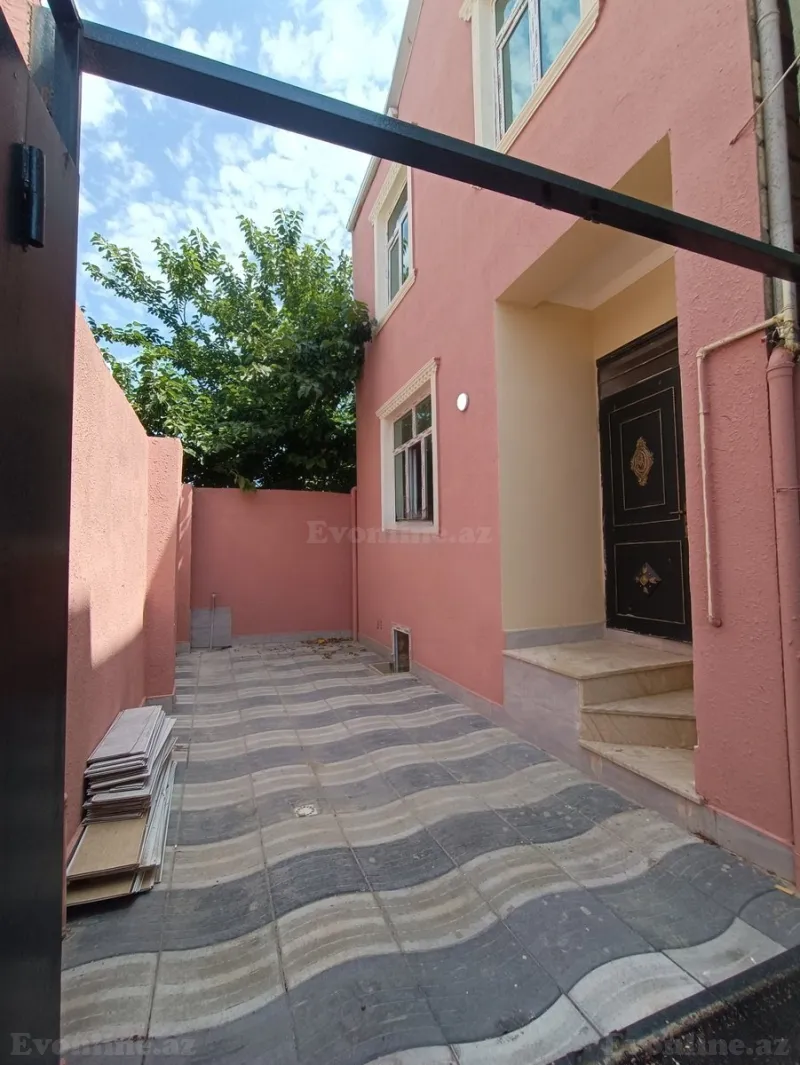 4 otaqlı Həyət evi 121 m² Xırdalan Satılır
