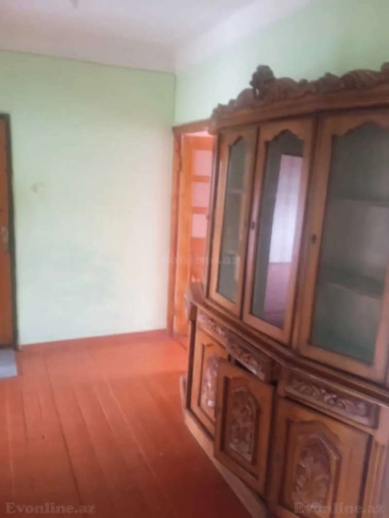 Kirayə verilir 4 otaqlı Mənzil Köhnə tikili 90 m² Əhmədli m.