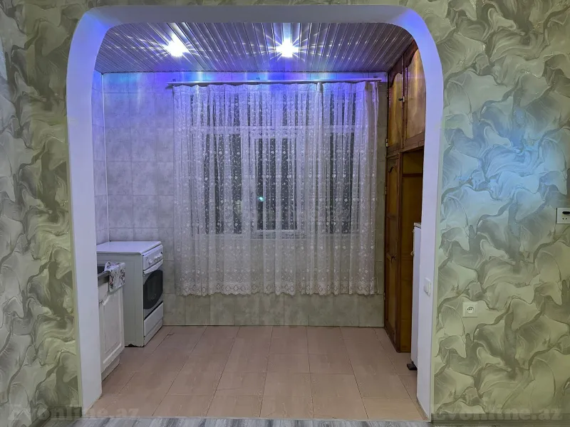 Kirayə verilir 2 otaqlı Mənzil Köhnə tikili 55 m² Memar Əcəmi m. - şəkil 3
