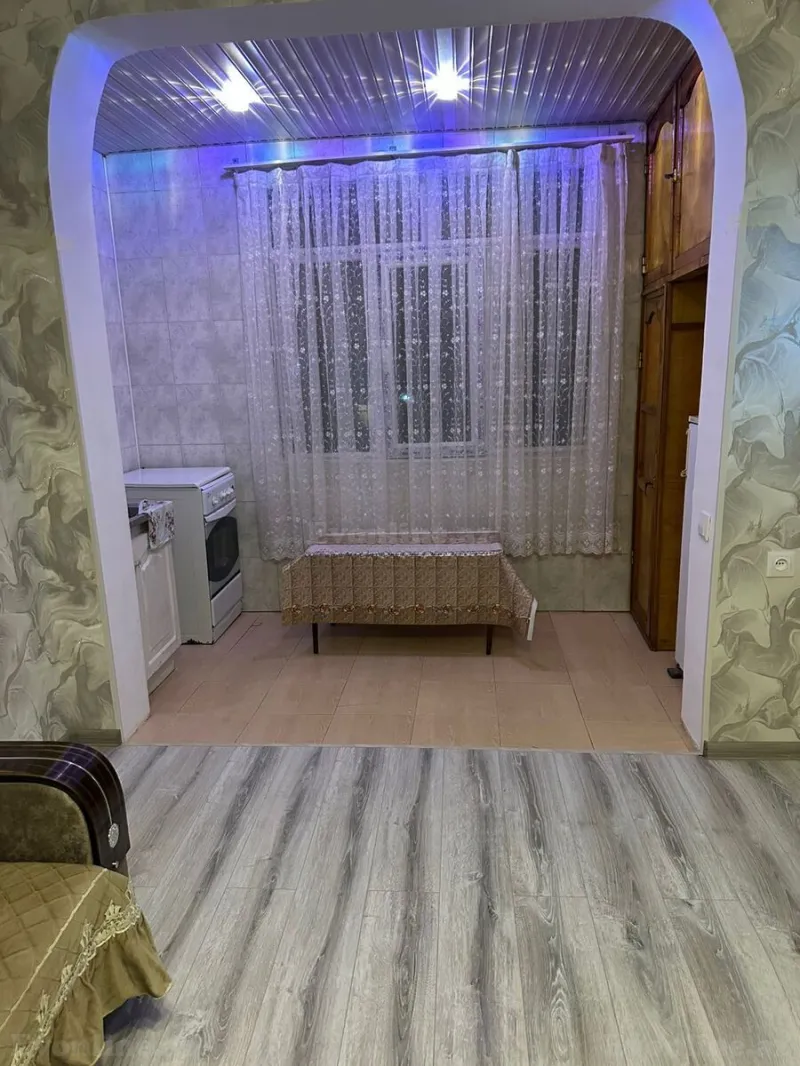 Kirayə verilir 2 otaqlı Mənzil Köhnə tikili 55 m² Memar Əcəmi m. - şəkil 6