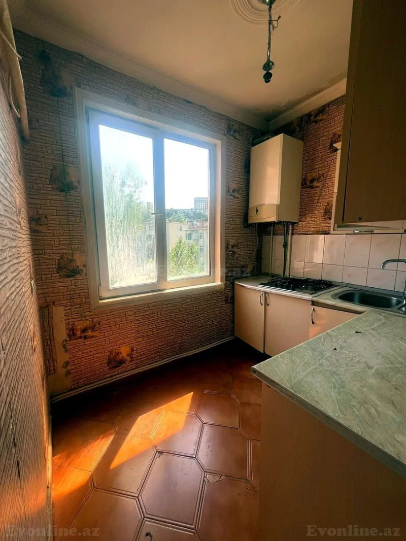 Satılır 3 otaqlı Mənzil Köhnə tikili 75 m² Memar Əcəmi m. - şəkil 13