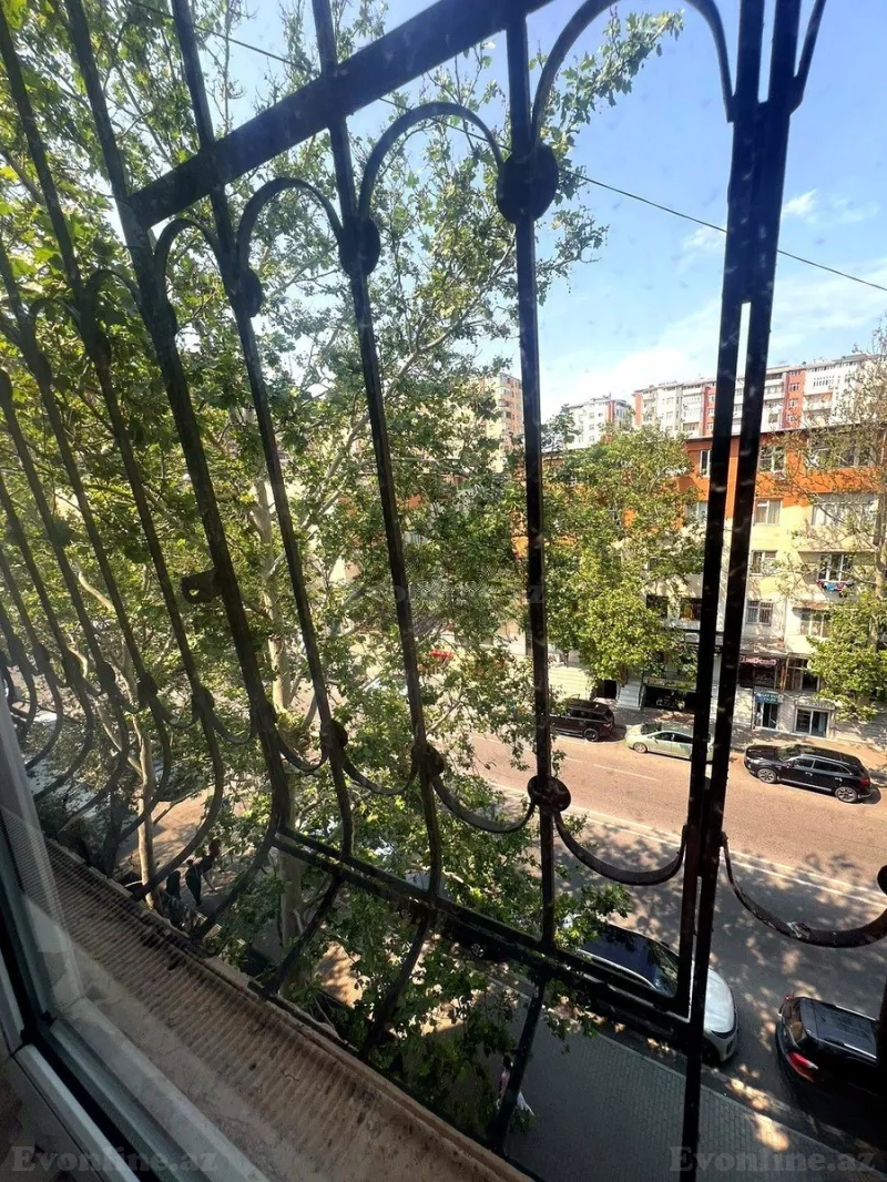 Satılır 3 otaqlı Mənzil Köhnə tikili 75 m² Memar Əcəmi m. - şəkil 18