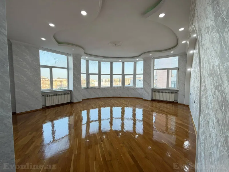 3 otaqlı Mənzil 160 m² Elmlər Akademiyası m. Satılır