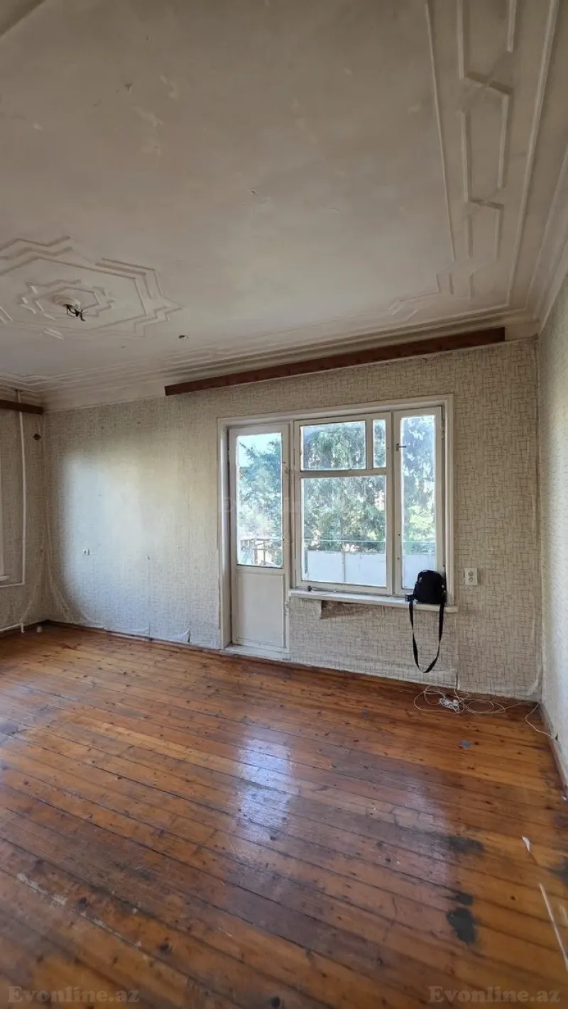Satılır 2 otaqlı Mənzil Köhnə tikili 65 m² Bakıxanov - şəkil 6