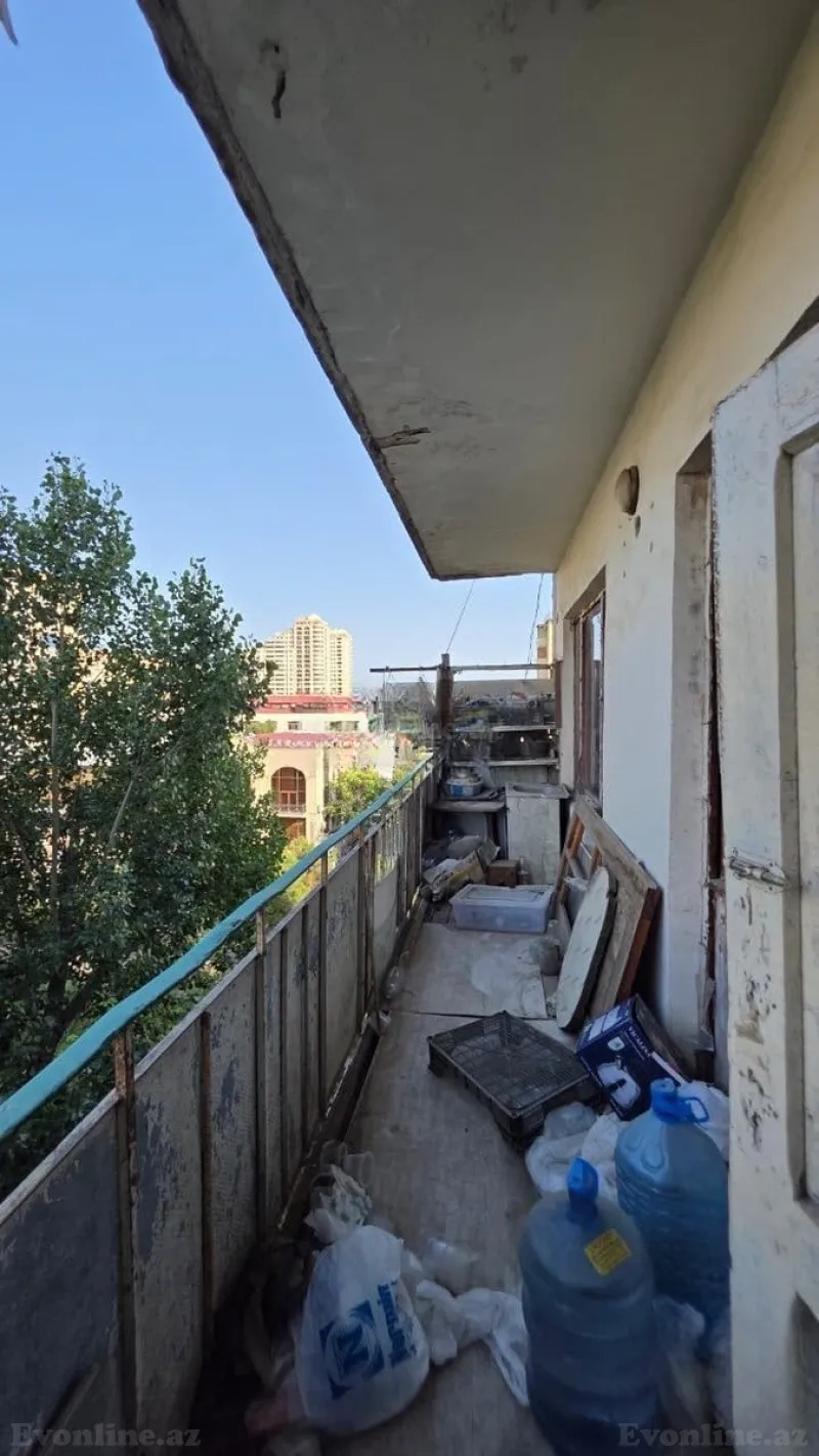Satılır 2 otaqlı Mənzil Köhnə tikili 65 m² Bakıxanov - şəkil 8