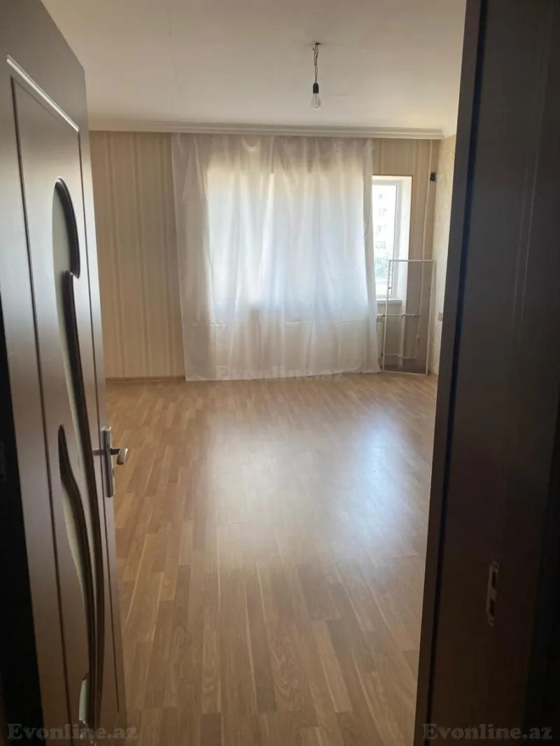 Satılır 3 otaqlı Mənzil Köhnə tikili 70 m² Xalqlar Dostluğu m. - şəkil 4