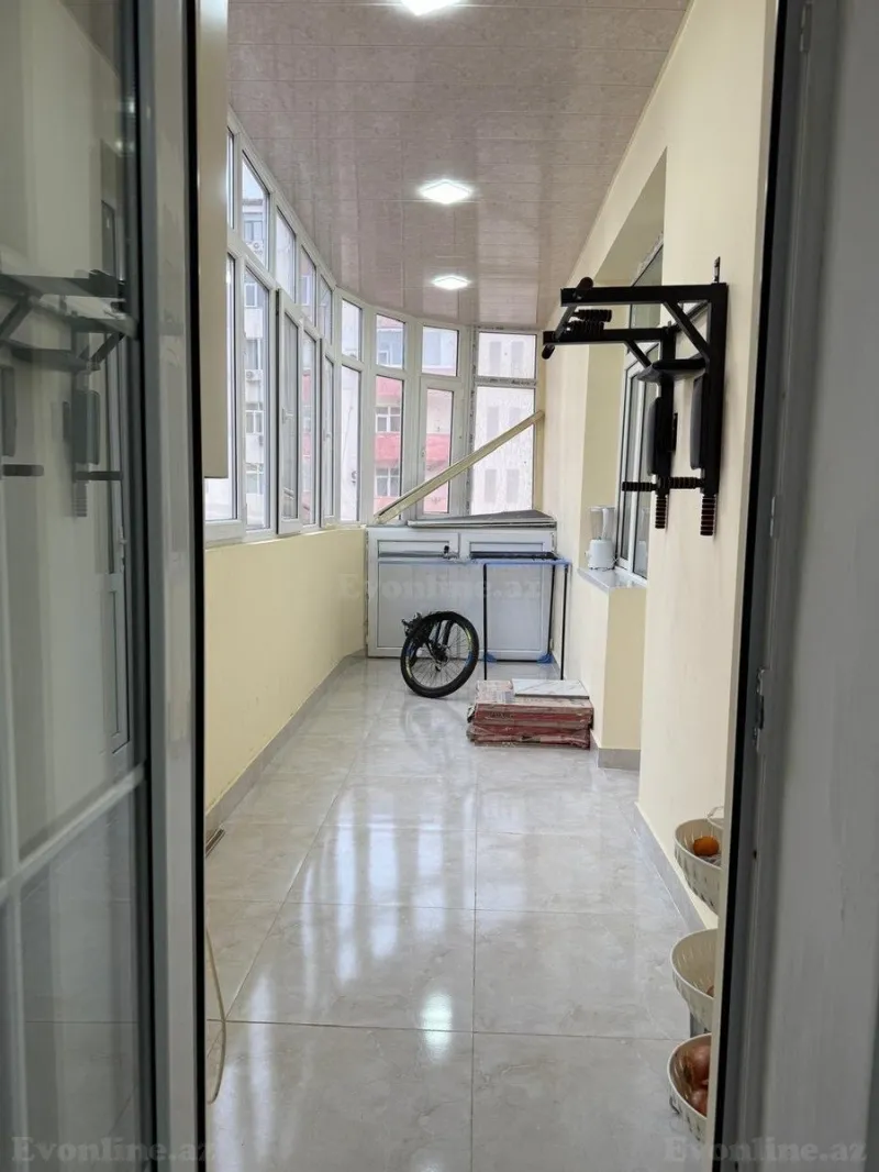 Satılır 4 otaqlı Mənzil Yeni tikili 135 m² Həzi Aslanov m. - şəkil 2