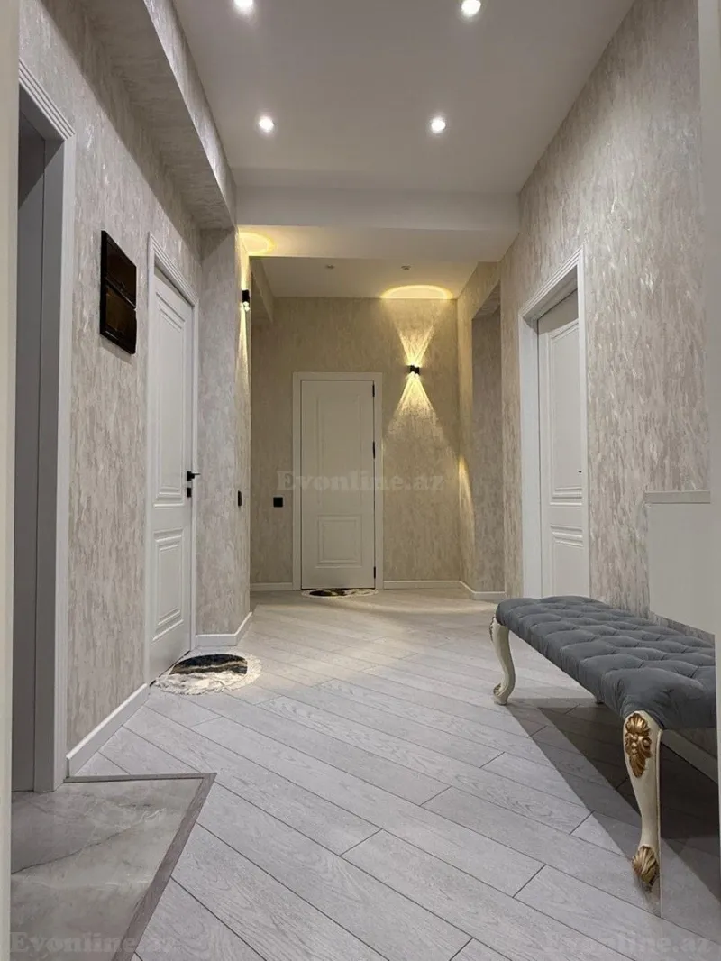 Satılır 4 otaqlı Mənzil Yeni tikili 135 m² Həzi Aslanov m. - şəkil 13