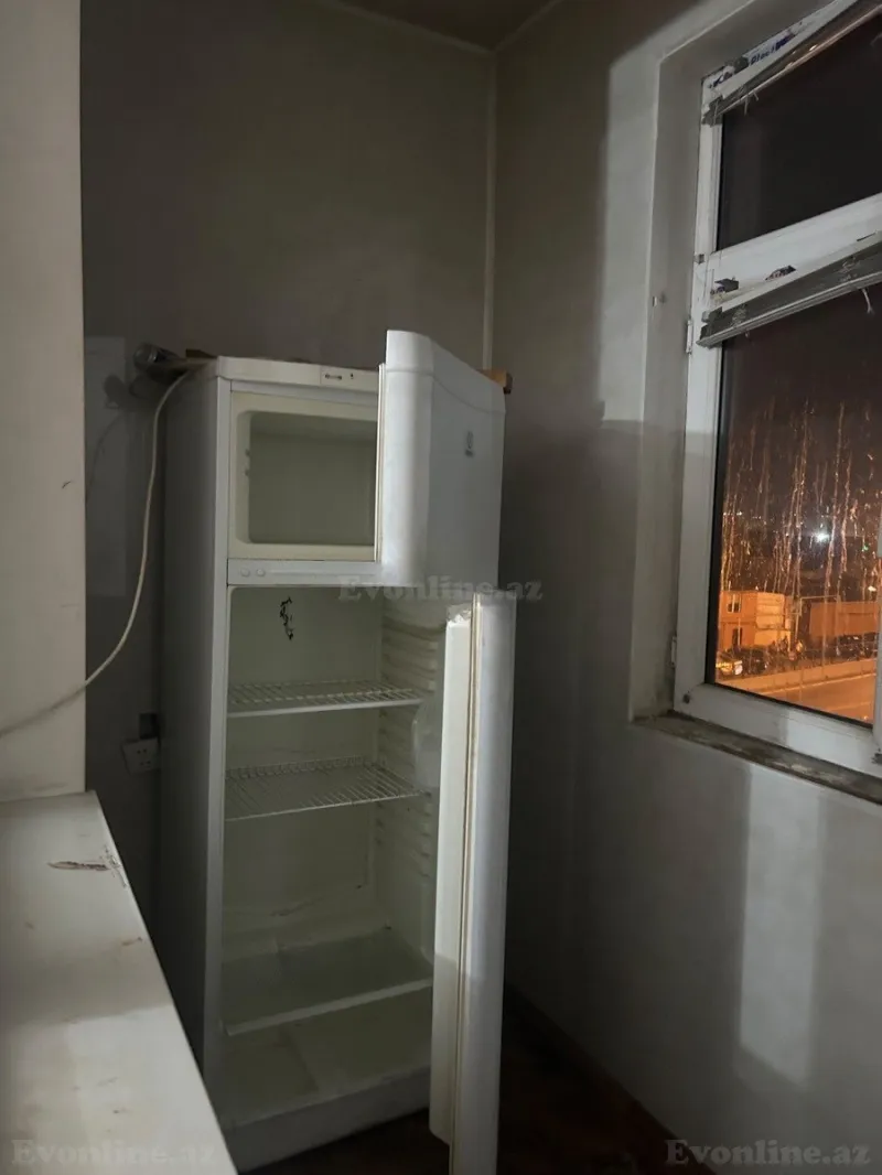 Kirayə verilir 2 otaqlı Mənzil Köhnə tikili 50 m² Memar Əcəmi m. - şəkil 4