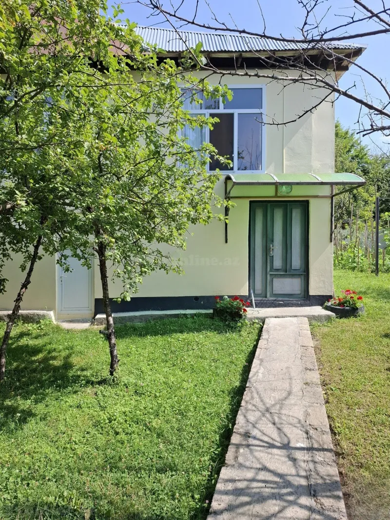 Kirayə verilir 3 otaqlı Həyət evi 150 m² Qəbələ