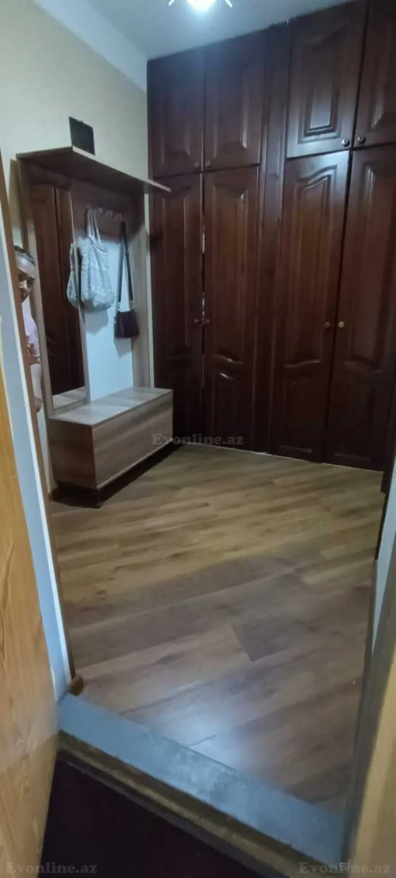 Satılır 2 otaqlı Mənzil Köhnə tikili 50 m² Qaraçuxur