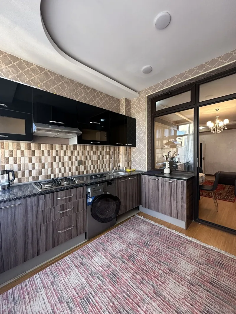 Kirayə verilir 2 otaqlı Mənzil Yeni tikili 70 m² Memar Əcəmi m. - şəkil 8