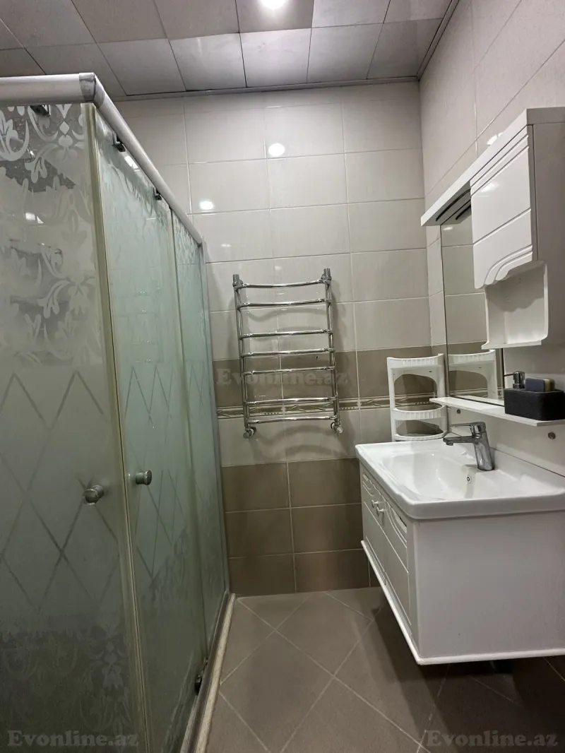 Kirayə verilir 2 otaqlı Mənzil Yeni tikili 70 m² Memar Əcəmi m. - şəkil 11