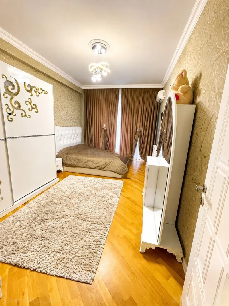 Kirayə verilir 3 otaqlı Mənzil Yeni tikili 130 m² Nəriman Nərimanov m. - şəkil 10