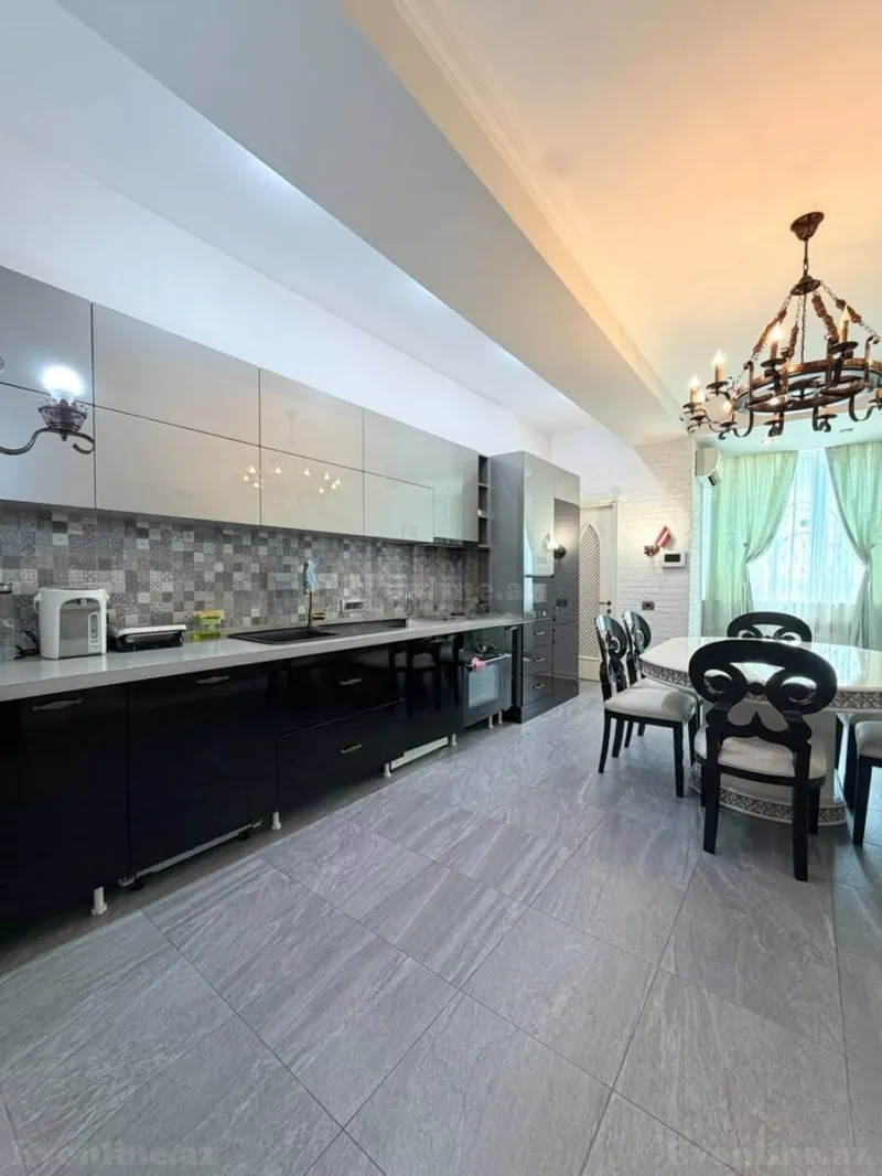 Satılır 4 otaqlı Mənzil Yeni tikili 219 m² Xətai m. - şəkil 7