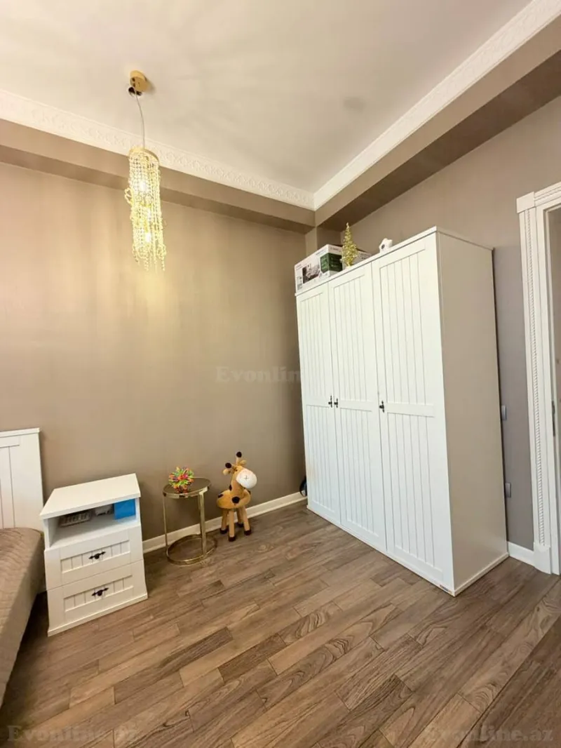 Satılır 4 otaqlı Mənzil Yeni tikili 219 m² Xətai m. - şəkil 12