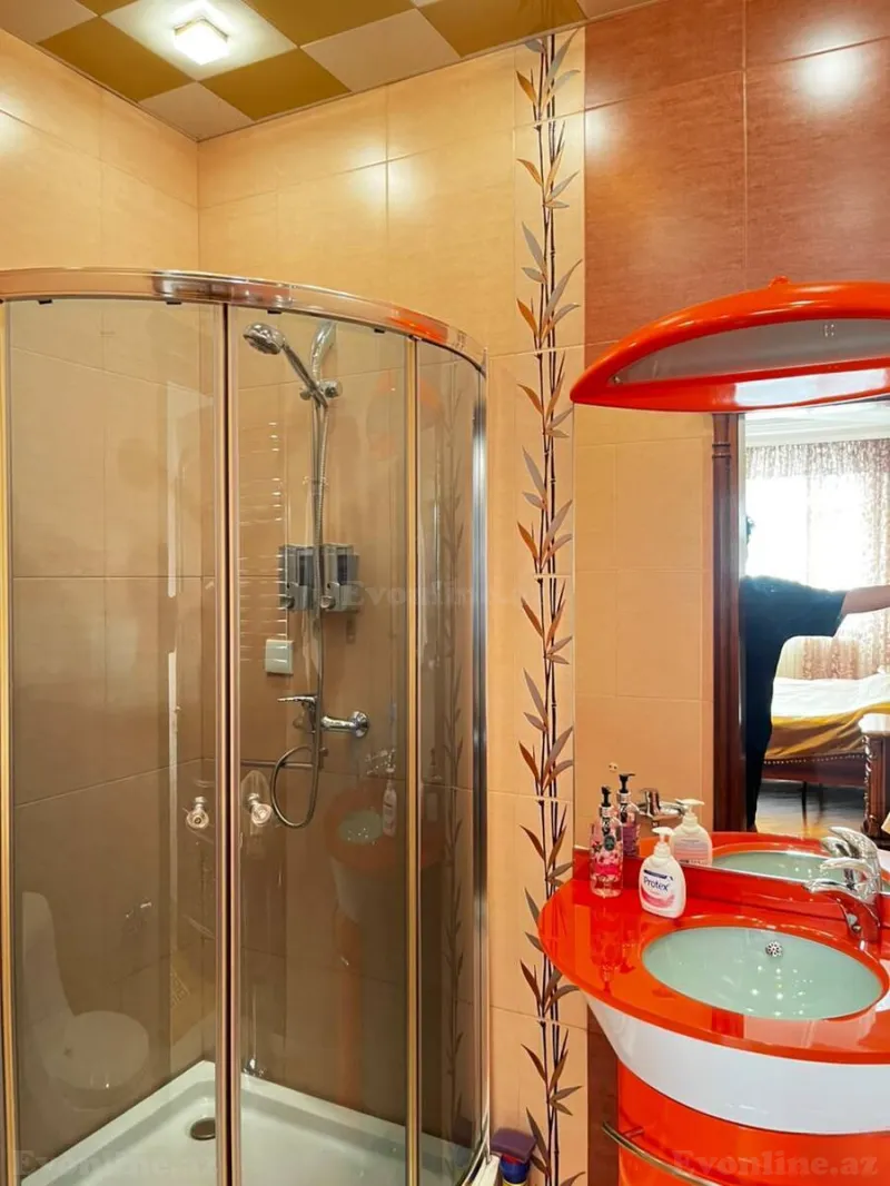 Satılır 4 otaqlı Mənzil Yeni tikili 230 m² 8 Noyabr m. - şəkil 15