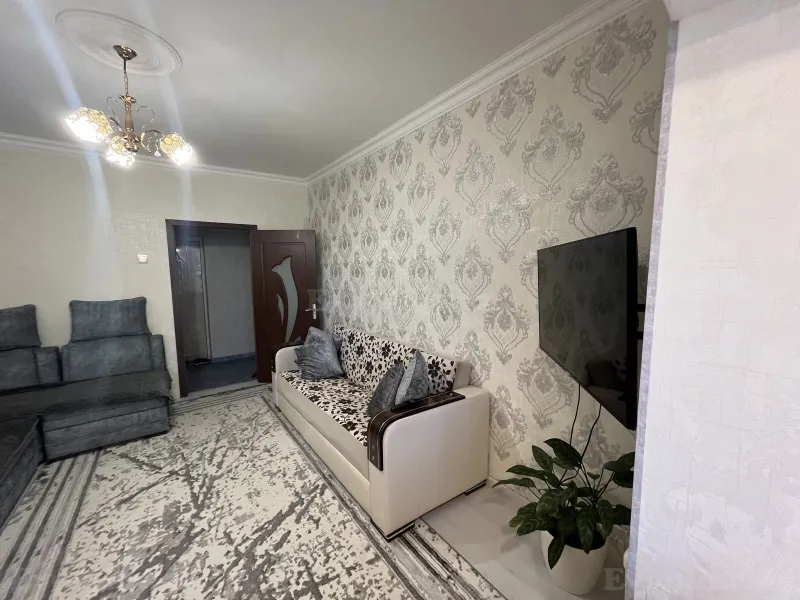 Satılır 2 otaqlı Mənzil Köhnə tikili 60 m² Xətai r. - şəkil 2