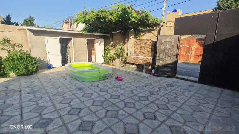 Satılır 6 otaqlı Həyət evi 280 m² Binəqədi r. - şəkil 2