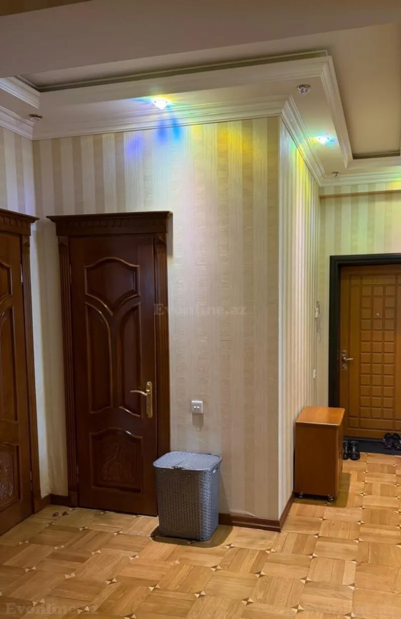 Satılır 3 otaqlı Mənzil Yeni tikili 125 m² Nəsimi r. - şəkil 4