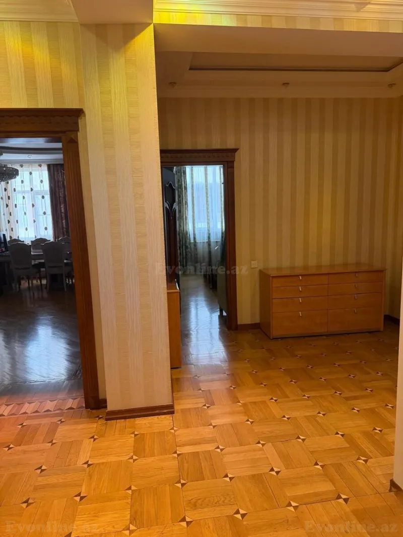 Satılır 3 otaqlı Mənzil Yeni tikili 125 m² Nəsimi r. - şəkil 5