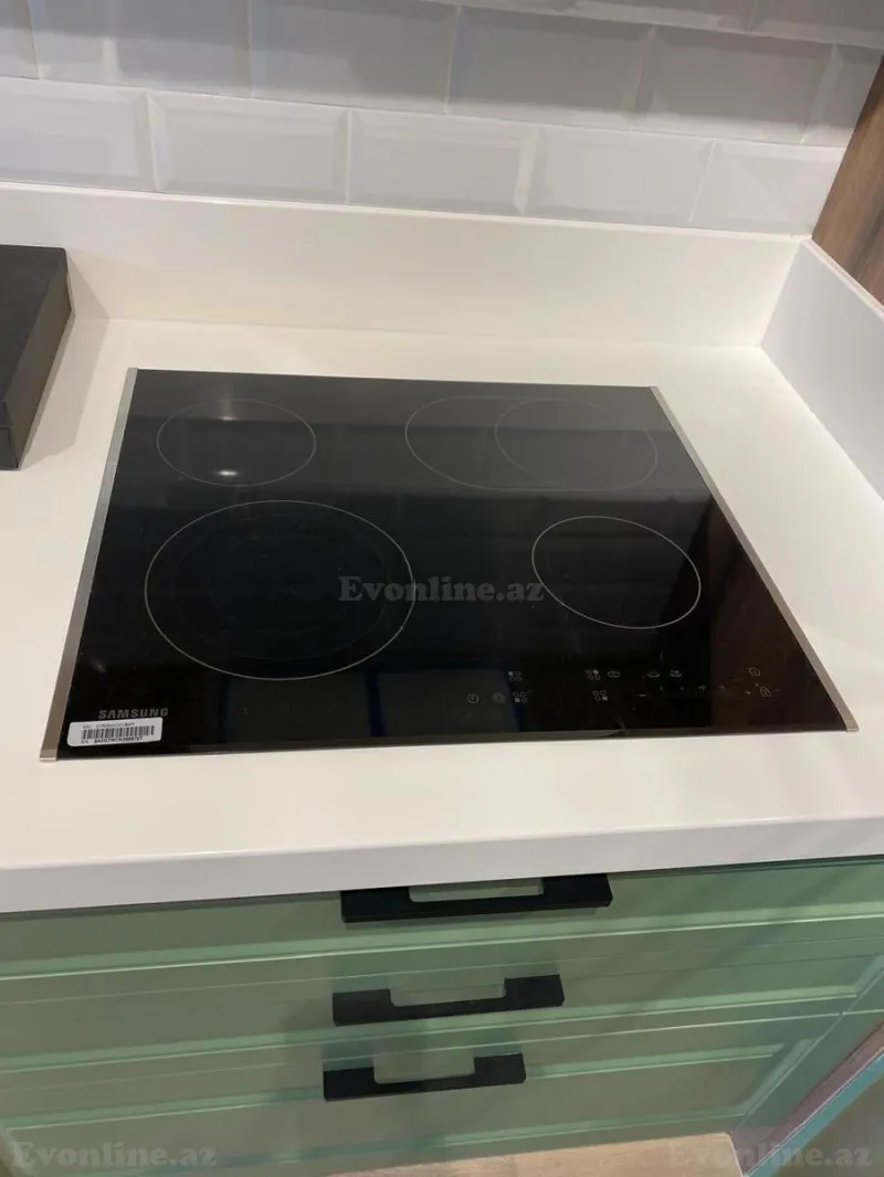 Kirayə verilir 4 otaqlı Mənzil Yeni tikili 180 m² Ağ şəhər - şəkil 13