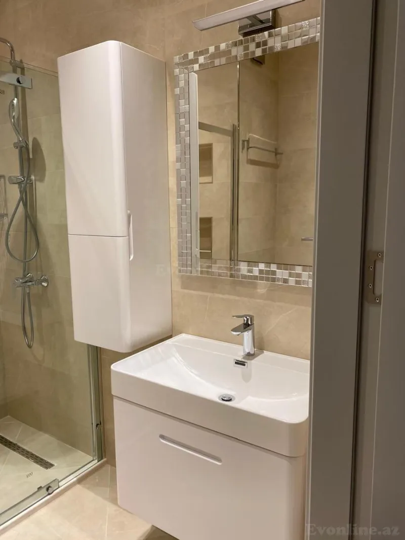 Kirayə verilir 4 otaqlı Mənzil Yeni tikili 180 m² Ağ şəhər - şəkil 16