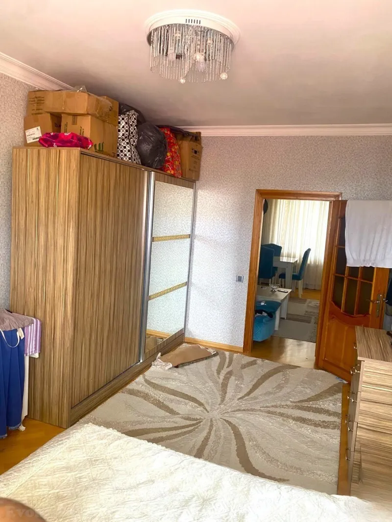 Satılır 3 otaqlı Mənzil Köhnə tikili 77 m² Memar Əcəmi m. - şəkil 4