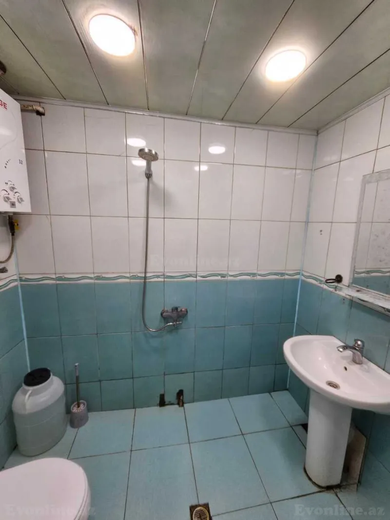 Satılır 2 otaqlı Mənzil Köhnə tikili 40 m² Suraxanı r. - şəkil 21