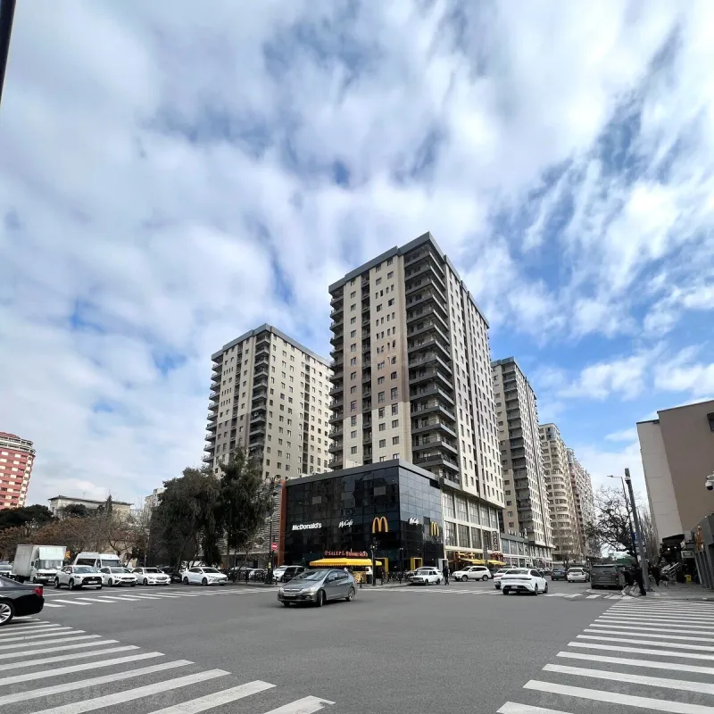 Satılır 3 otaqlı Mənzil Yeni tikili 128 m² Nəsimi r. - şəkil 2