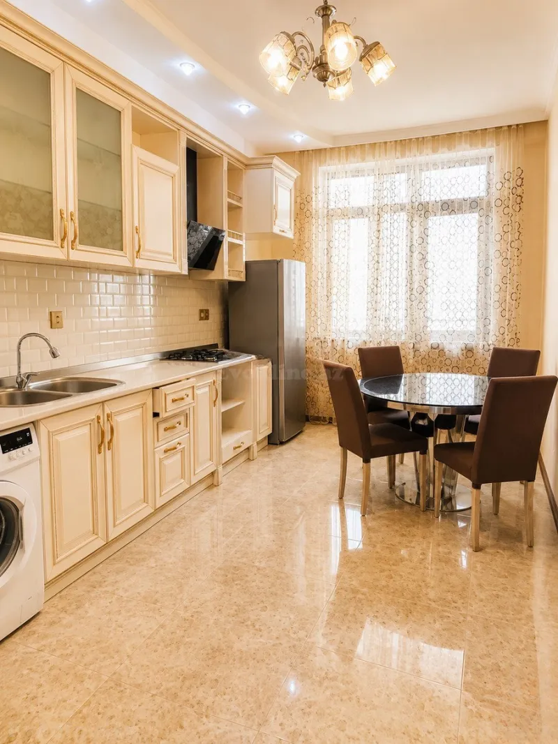 Kirayə verilir 2 otaqlı Mənzil Yeni tikili 75 m² Nərimanov r. - şəkil 7