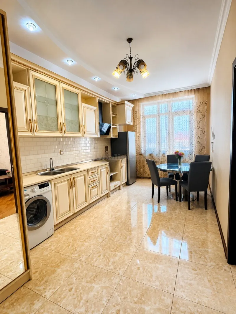 Kirayə verilir 2 otaqlı Mənzil Yeni tikili 75 m² Nərimanov r. - şəkil 9