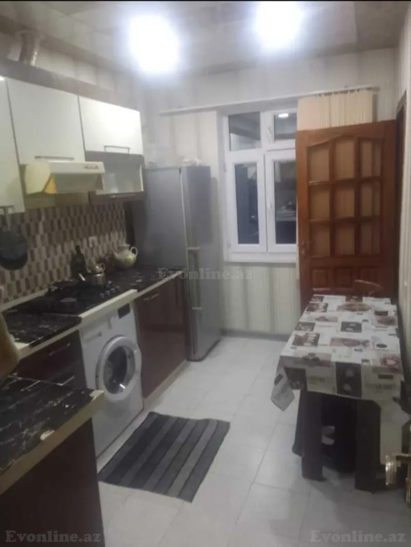 Satılır 3 otaqlı Mənzil Köhnə tikili 72 m² Sumqayıt