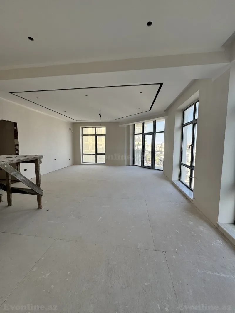 Satılır 4 otaqlı Mənzil Yeni tikili 198 m² Gənclik m. - şəkil 3