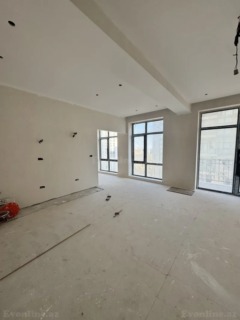 Satılır 4 otaqlı Mənzil Yeni tikili 198 m² Gənclik m. - şəkil 4