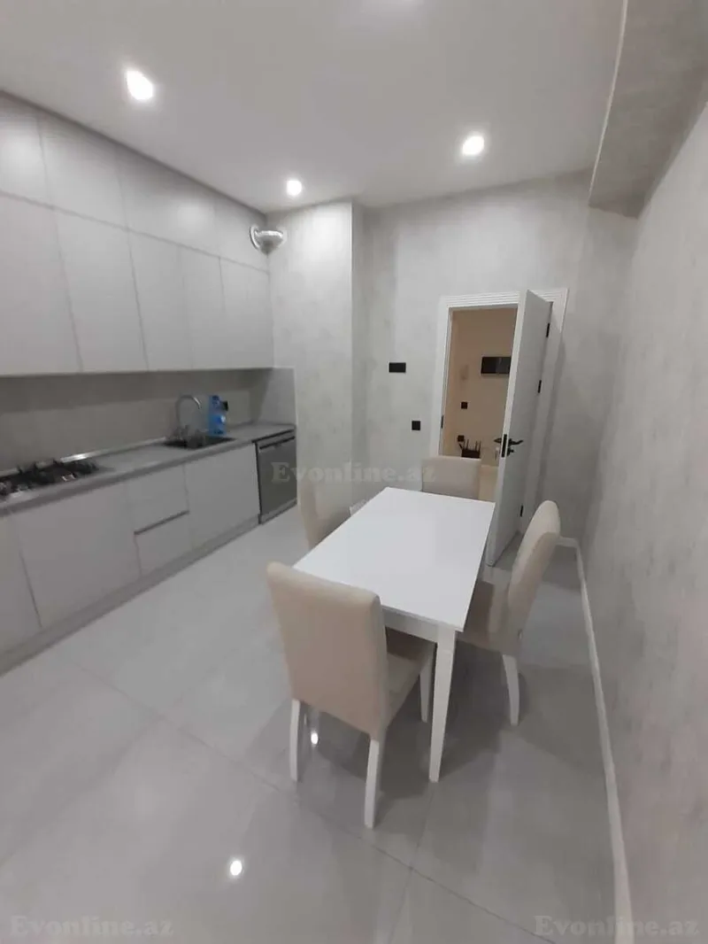 Kirayə verilir 2 otaqlı Mənzil Yeni tikili 80 m² Qara Qarayev m. - şəkil 4