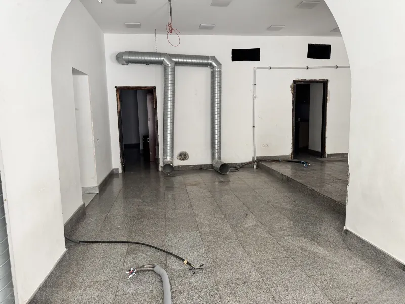 Satılır Obyekt 420 m² 28 May m. - şəkil 22