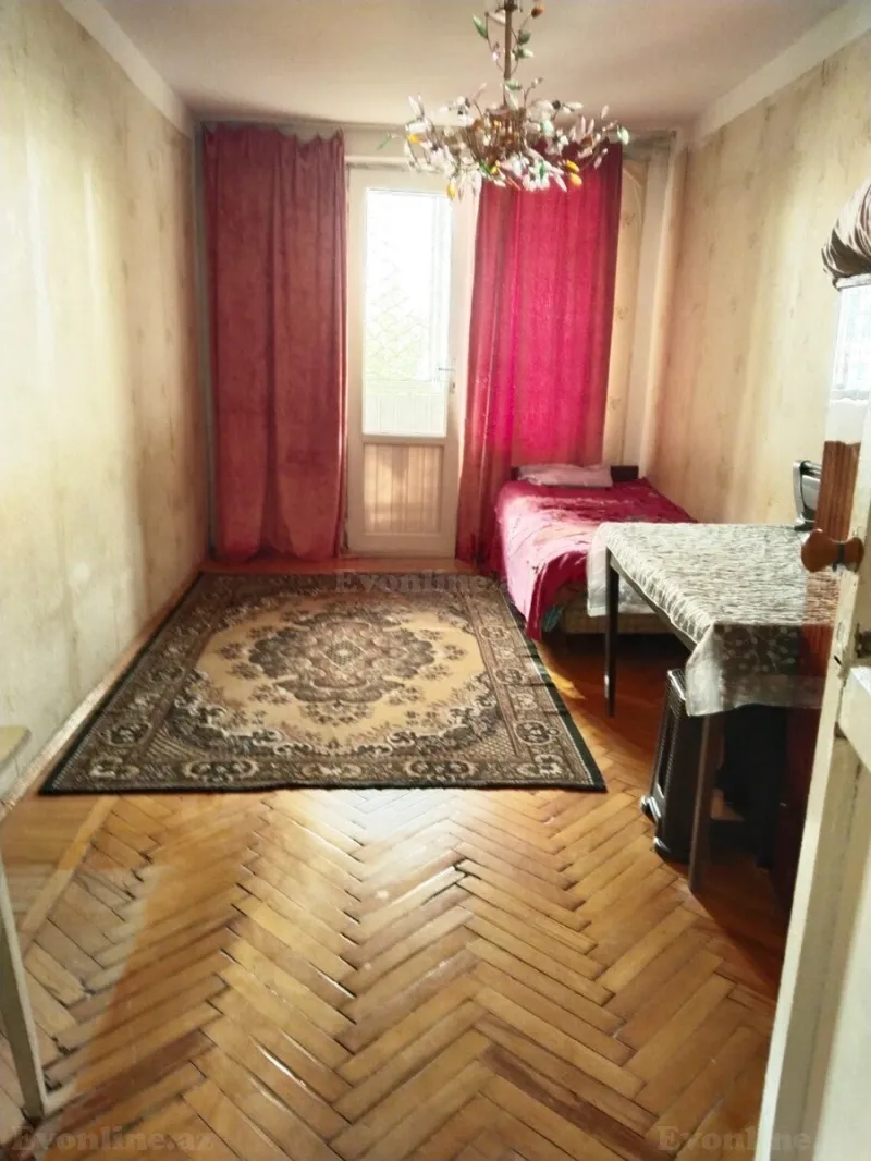 3 otaqlı Mənzil 70 m² Elmlər Akademiyası m. Kirayə verilir