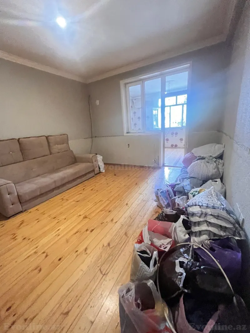 Satılır 3 otaqlı Mənzil Köhnə tikili 70 m² Abşeron r. - şəkil 3