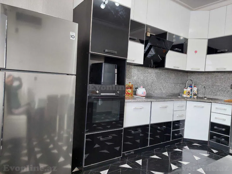 Kirayə verilir 3 otaqlı Mənzil Yeni tikili 135 m² 28 May m. - şəkil 10