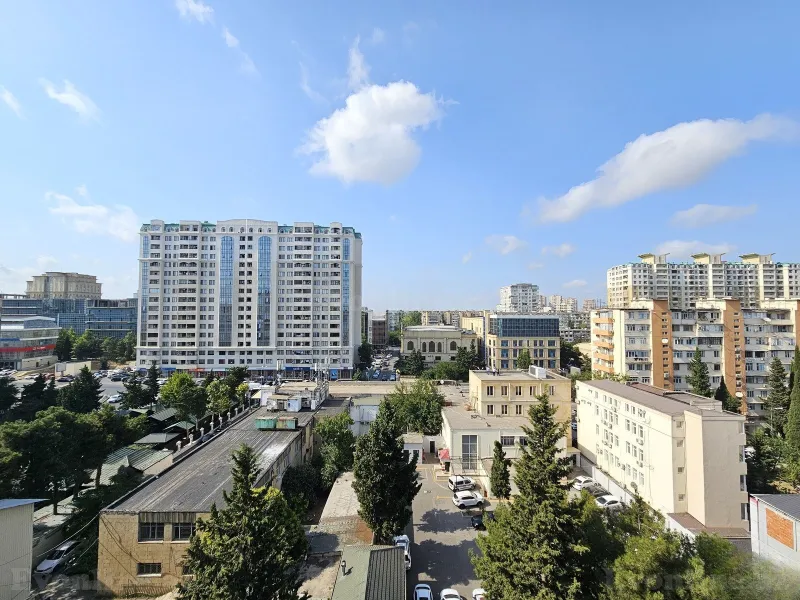 3 otaqlı Mənzil 90 m² Azadlıq prospekti m. Satılır