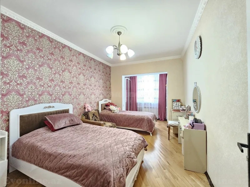 Satılır 3 otaqlı Mənzil Köhnə tikili 90 m² Azadlıq prospekti m. - şəkil 8