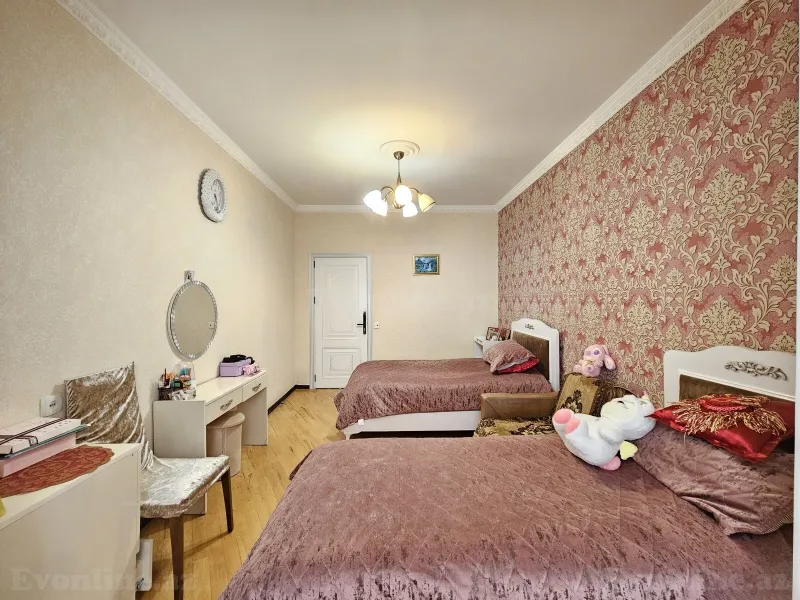 Satılır 3 otaqlı Mənzil Köhnə tikili 90 m² Azadlıq prospekti m. - şəkil 10