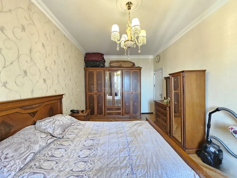 Satılır 3 otaqlı Mənzil Köhnə tikili 90 m² Azadlıq prospekti m. - şəkil 13