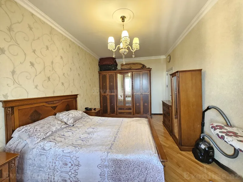 Satılır 3 otaqlı Mənzil Köhnə tikili 90 m² Azadlıq prospekti m. - şəkil 14