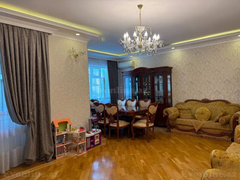 Satılır 3 otaqlı Mənzil Yeni tikili 115 m² 28 May m. - şəkil 2