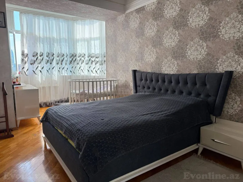 Satılır 3 otaqlı Mənzil Yeni tikili 115 m² 28 May m. - şəkil 3
