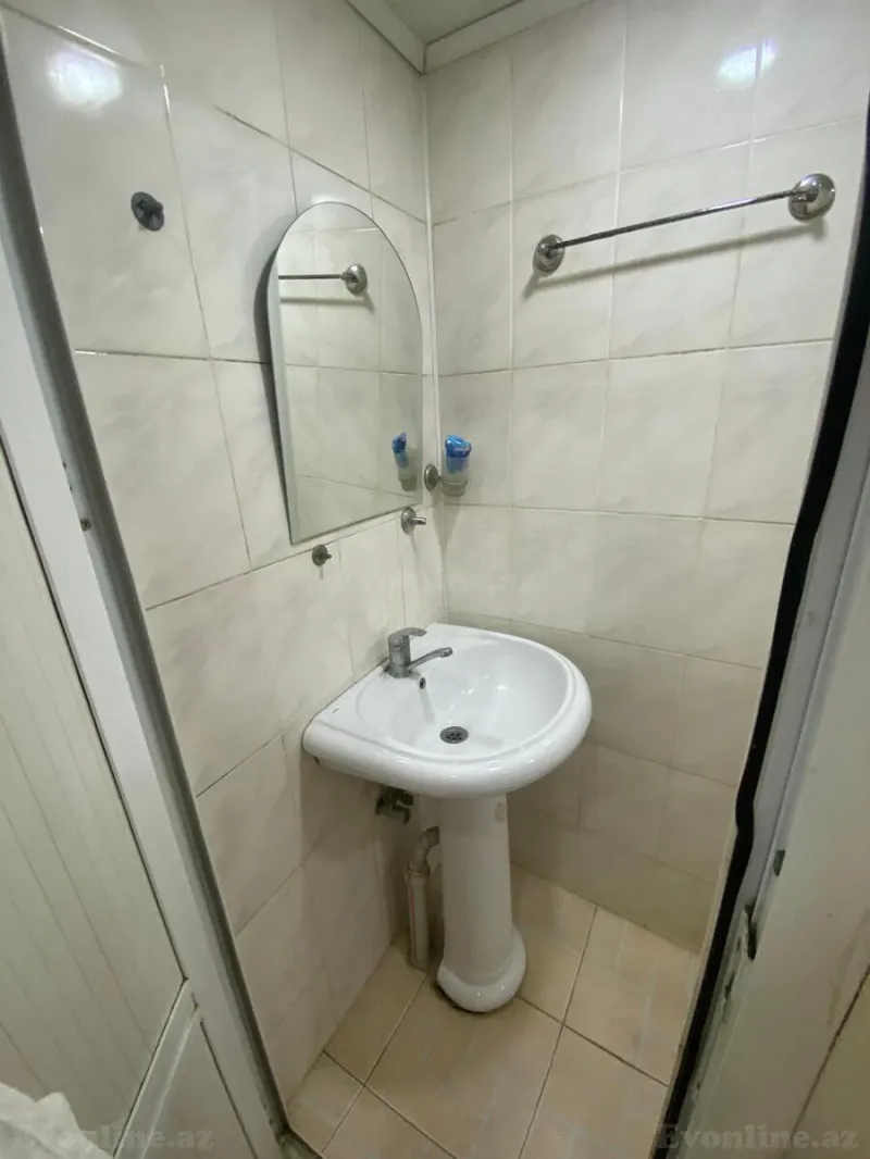 Satılır 2 otaqlı Mənzil Köhnə tikili 35 m² Nəsimi m. - şəkil 7